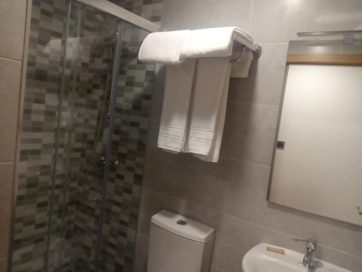 Hostal Outarelo Ourense Zewnętrze zdjęcie